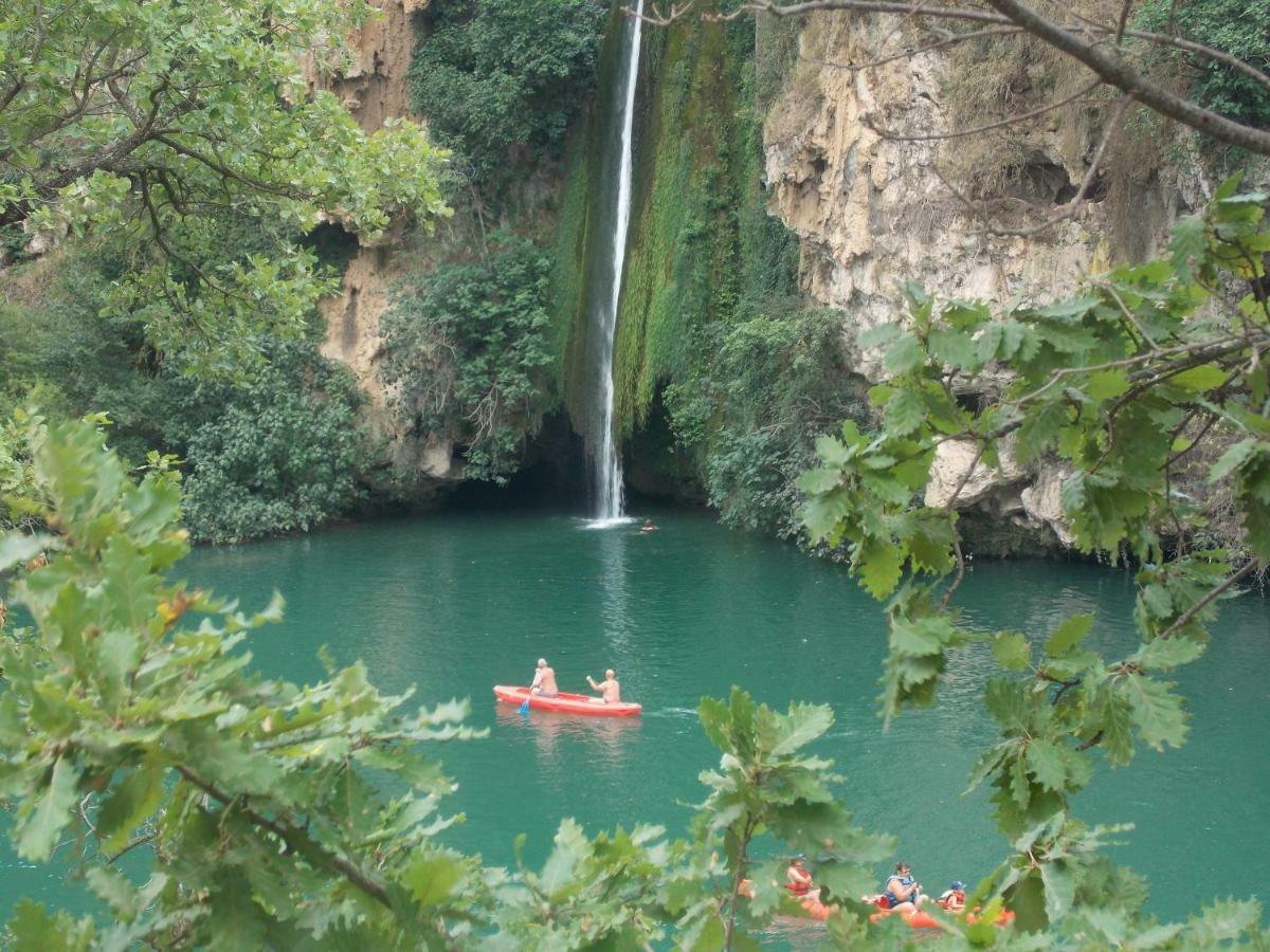 Le Cintrium Panzió Viala-du-Tarn Kültér fotó